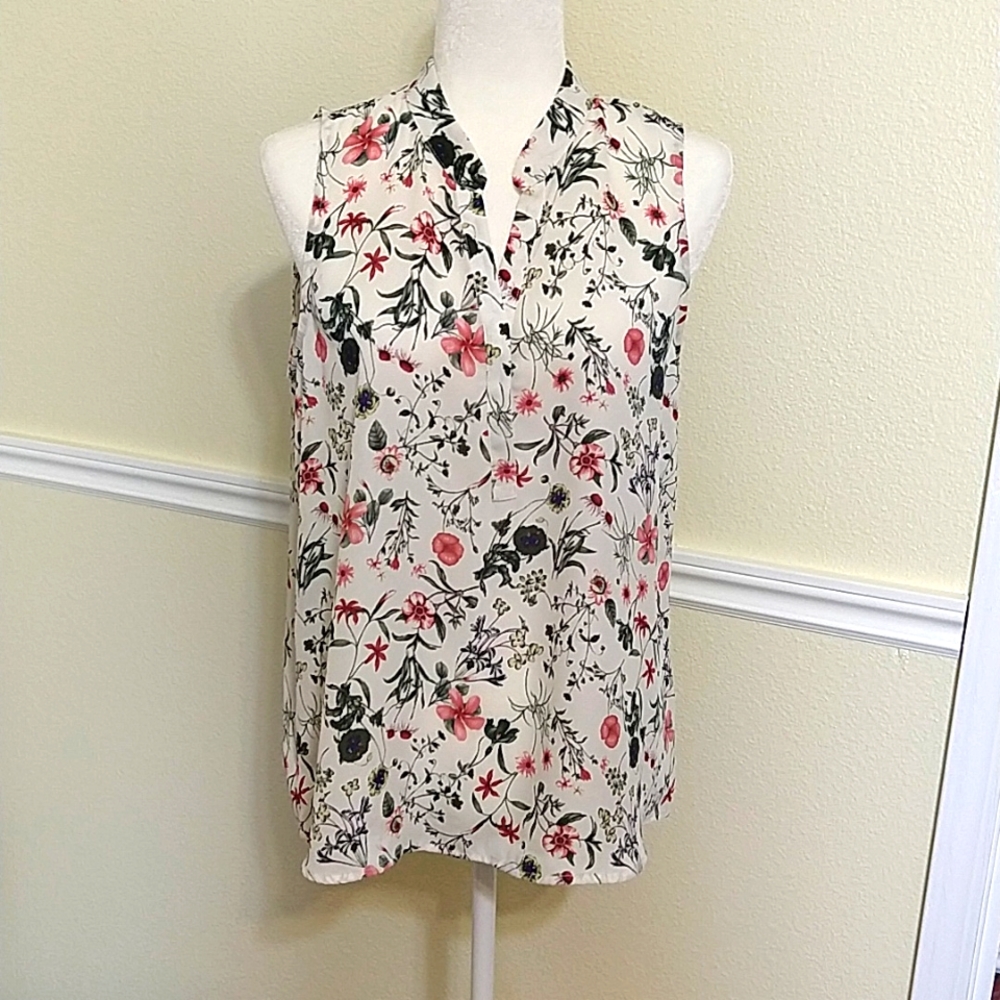 Forever21 Floral Sleeveless Blouse